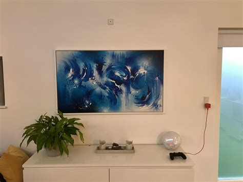 Looking for a hue gallery lamp that is not a spot. Any suggestions? : r/Hue