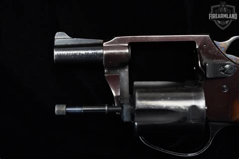 Charter Arms Undercover Snub Nose 38 Special 2 Undercover DA SA