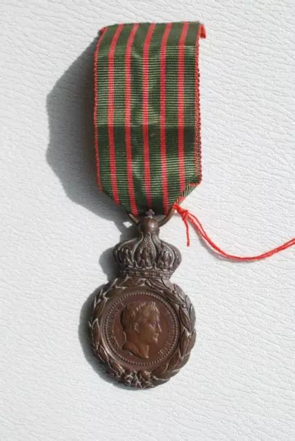 MÉDAILLE DE SAINT Hélène Napoléon Empereur 5 mai 1821 modèle ordonnance