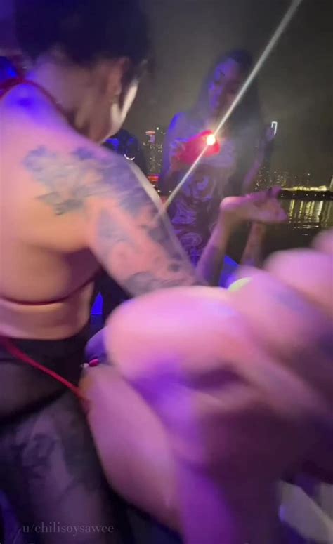 Can I Fuck You On The Yacht Scrolller