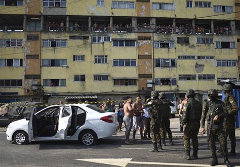 Dez militares são presos após ação do Exército que fuzilou carro de