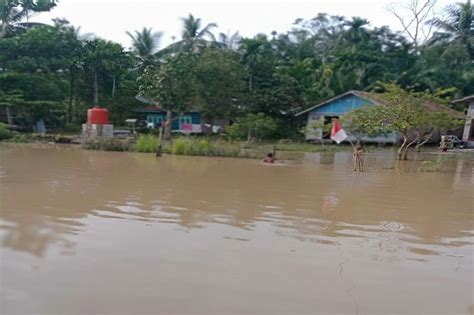 Hujan Lebat Picu Banjir Di Batubara Ratusan Rumah Warga Terendam