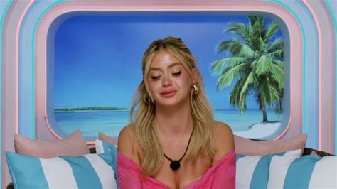 Love Island Usa Fans Fume At Aarons Heartless Next Move In Casa Amor