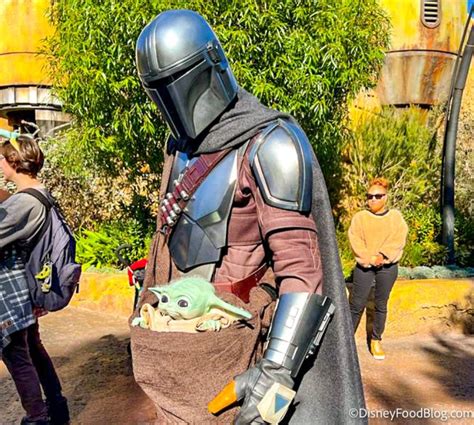 Video Disney Released A New Clip From The Mandalorian Season