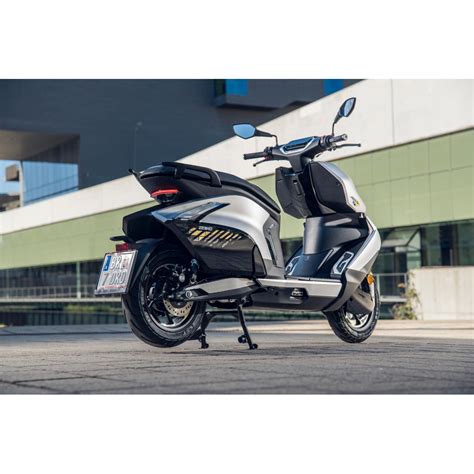 Zeeho Ae8s 12 5kw 62mph Electric Scooter 60 Mile Range