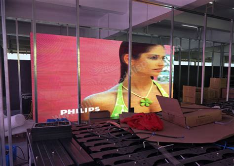 Naked Eye D Led Video Advertising Screen Degree Corner Synchronous System Led Display