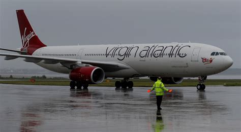 Video Virgin Atlantic Passengers Caught In Sex Act Mid Air Scolded By Stewardess IBTimes