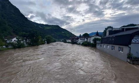 Gargnano Sub Muore Nel Lago Di Garda Stava Risalendo Da Un Immersione