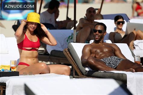 Julz Goddard Sexy Seen Showing Off Her Hot Body On The Beach In Miami Aznude