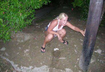 Caught Squatting ZB Porn