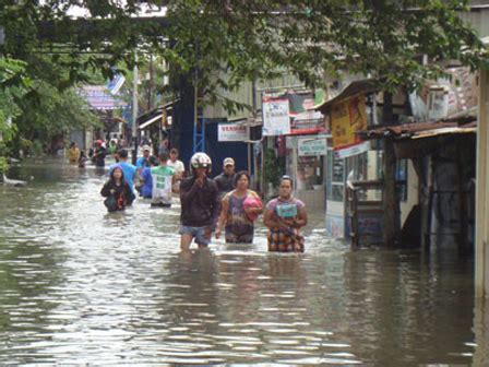 Banjir Di Jakarta Meluas Hingga Rt Ketinggian Meter Lebih