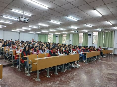 数学与统计学院青年志愿者协会“传承·2019清明祭英烈”系列活动顺利举行 商丘师范学院数学与统计学院