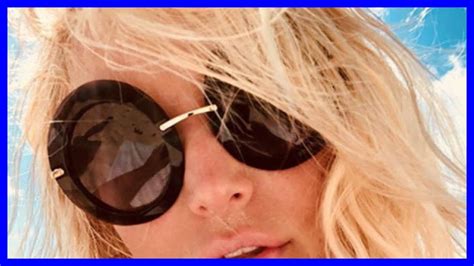 Jessica Simpson reclaims symbol status with topless exposé YouTube