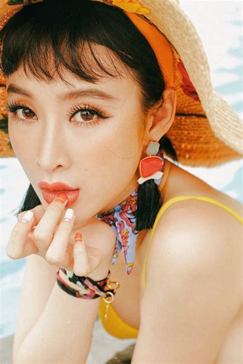 Angela Ph Ng Trinh Khoe D Ng V I Bikini M T M Nh H B I