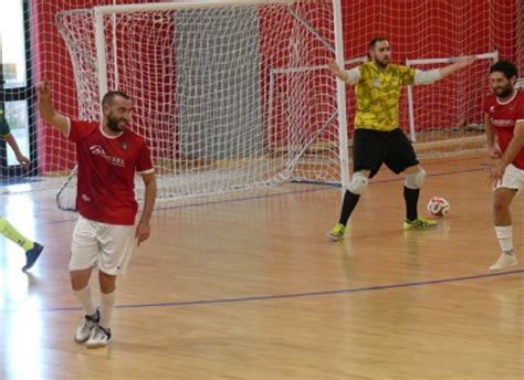 Calcio A Anteprima Corinaldo Col Cus Macerata Partenza Slanciata