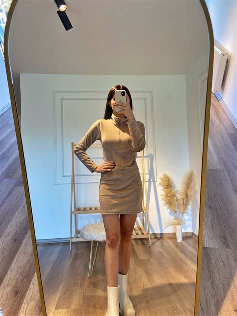 Fransız Nude Mini Kadife Elbise GAUS