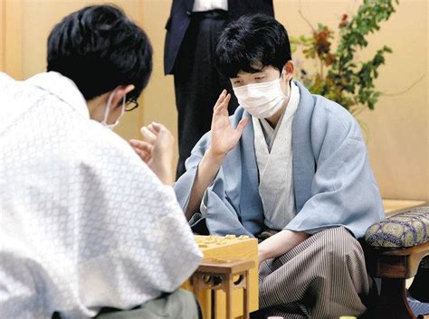 将棋・王位戦第3局で藤井聡太七冠が勝利 4連覇へ王手：中日新聞web