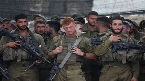 On the edge of Gaza, Israeli soldiers brace for battle - World - Dunya News