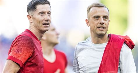 Euro 2024 Robert Lewandowski i polska kadra wrócili do kraju Na