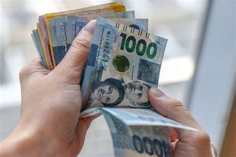 Peso seen weakening for 3rd straight year | Philstar.com