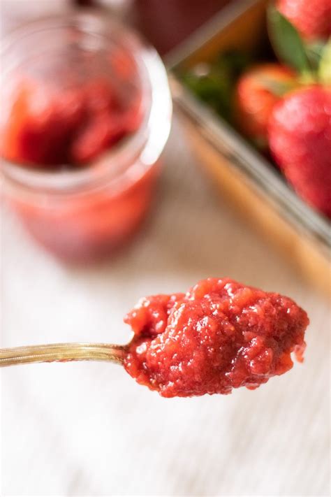 Fresh Low Sugar Strawberry Jam Recipe For Canning {free Printable Jam Labels} The Homestyle