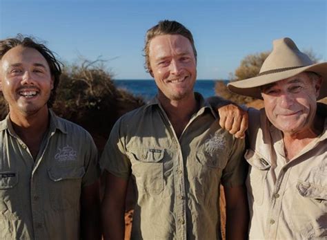 Outback Vet TV Show Air Dates Track Episodes Next Episode