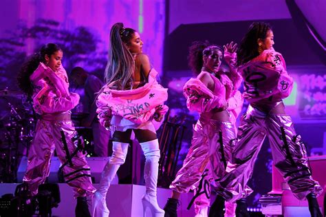 All Of Ariana Grande S Sweetener Tour Outfits