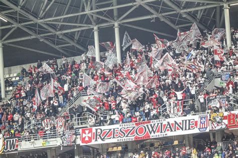 Kibice na meczu Apklan Resovia Stal Rzeszów ZDJĘCIA KIBICE