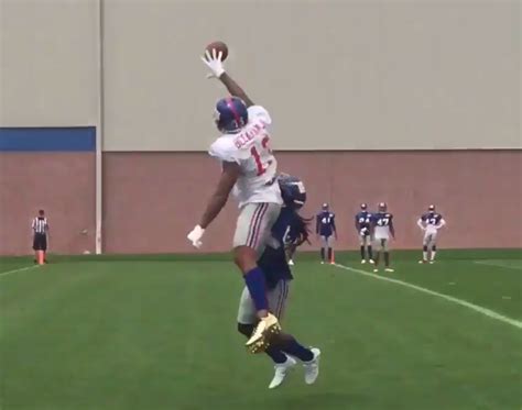 OBJ Continues To Show Off His One-Handed Catch Abilities At Giants ...