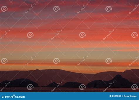 Sunrise on the horizon stock photo. Image of mountain - 2336032