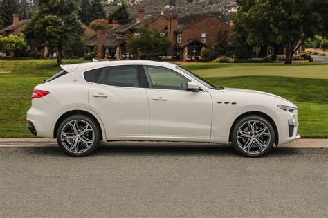 2021 Maserati Levante Pictures - 74 Photos | Edmunds