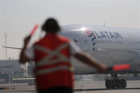 Chile's LATAM Airlines swings to profit, beating estimates as passenger ...