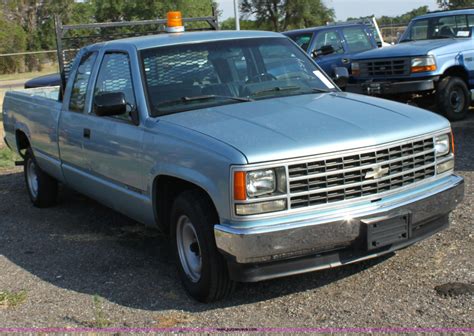 1989 Chevrolet C2500 Extended Cab Pickup Truck In Wichita Ks Item