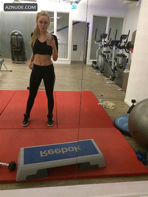 Lisa Zweerman Nude And Sexy Photos Aznude