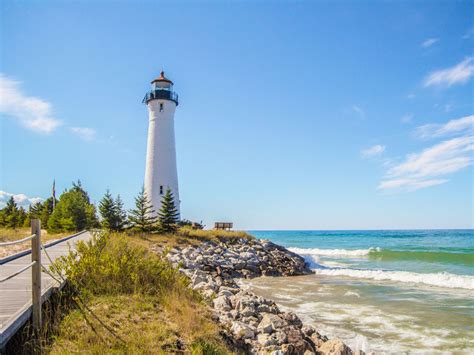 17 Mind Blowing Facts About The Great Lakes — Daily Passport