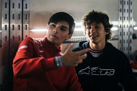 KIMI Blonde And Blue Hair Future Boyfriend Cute Guys