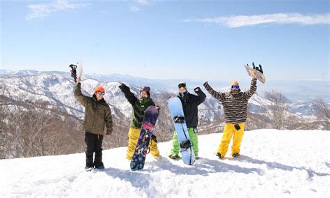 バスで行くスキーandスノボツアー 大人のスキーツアー＆スノボツアーの四季スキー