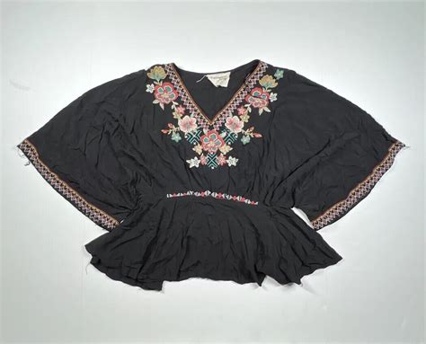 Savannah Jane Embroidered Flower Black Small Boho Peasant Top Blouse