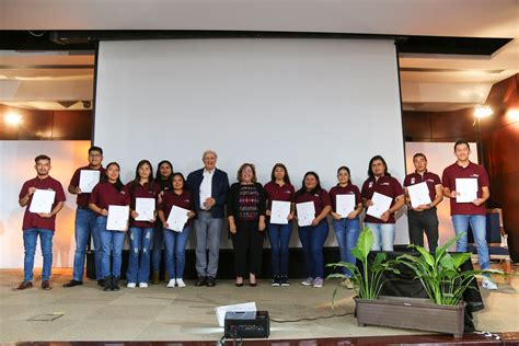 Ceremonia De Entrega De Diplomas A Los Educadores Comunitarios 2022