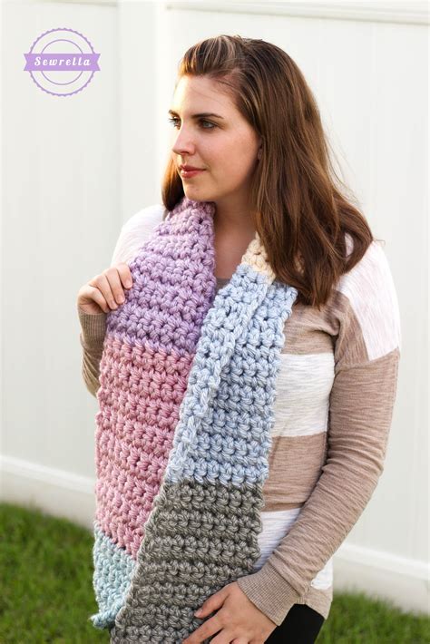 Finger Crochet Super Chunky Scarf • Sewrella