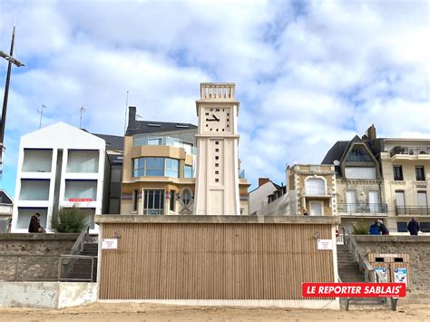 Les Sables dOlonne Vendée A propos de la Pendule du Remblai le