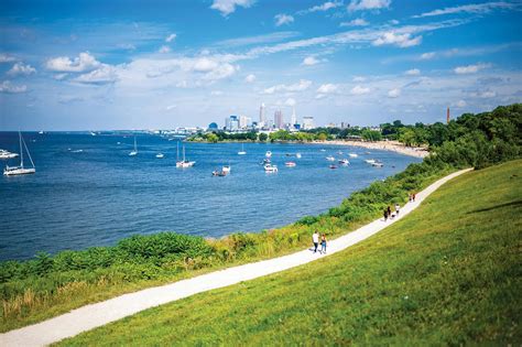 Edgewater Beach | Cleveland, Ohio | LongWeekends Magazine