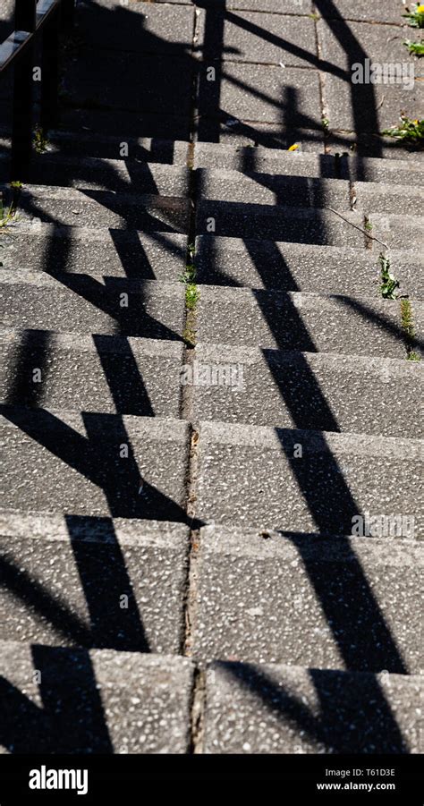 Zigzag street hi-res stock photography and images - Alamy