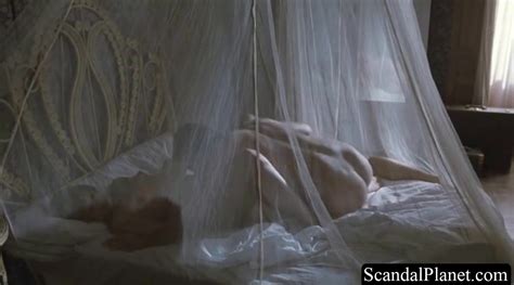 Mena Suvari Nude Pics Scenes And Porn Scandal Planet