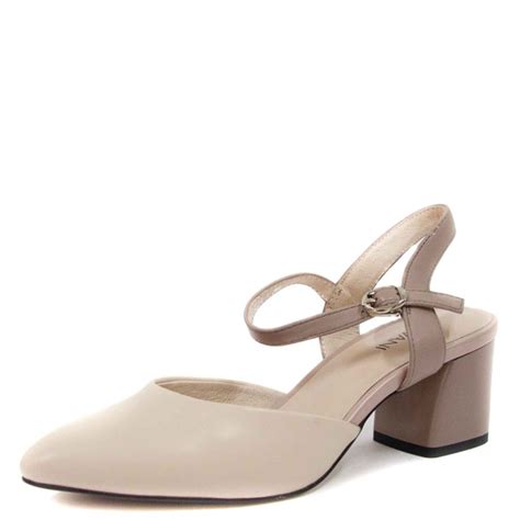 Босоножки Covani - купить с доставкой по выгодным ценам в интернет ...