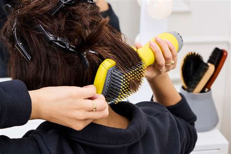 The Best Hot Air Brushes Tested And Reviewed On Every Hair Type