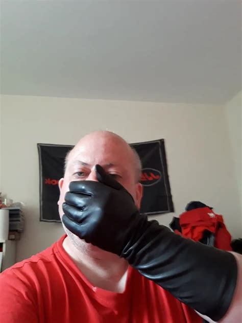 My Sexy New Leather Gloves And Sexy Leather Mini Skirt Nude Pics XHamster
