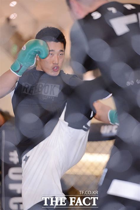 Ufc 텐프로 맞대결 김동현 챔프 도전 마지막 기회