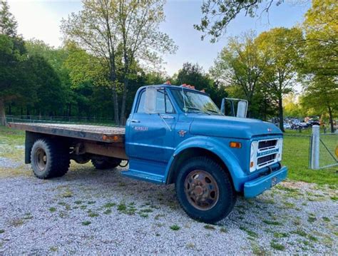 Pin By Bob Martin On Cool Stuff Classic Chevy Trucks Chevy Trucks Big Trucks