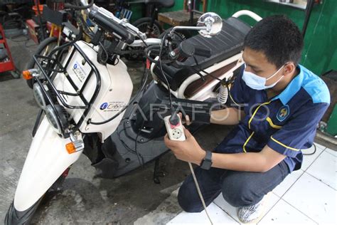 Sepeda Motor Listrik Buatan Siswa Smk Antara Foto